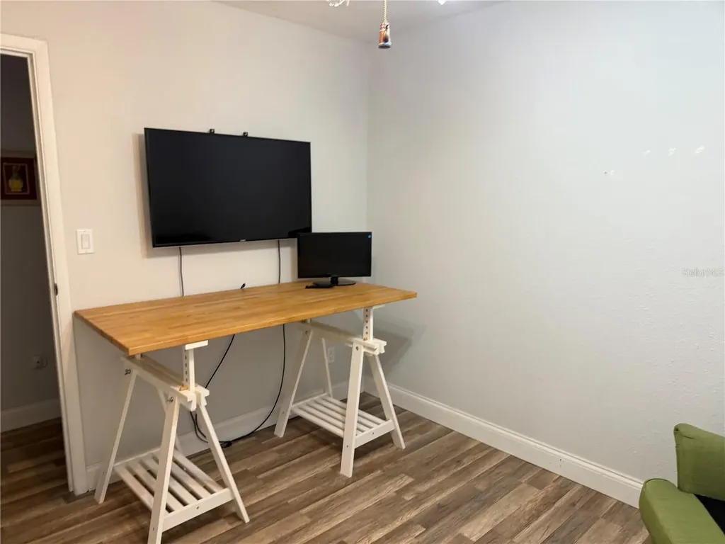 1009 Jamajo Boulevard Orlando FL 32803