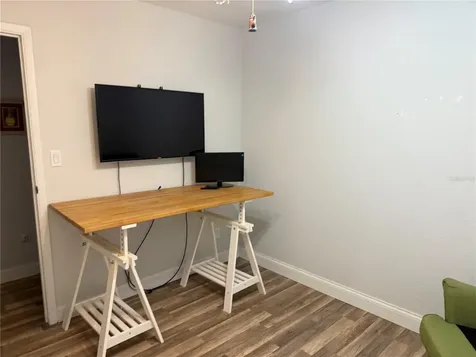 1009 Jamajo Boulevard Orlando FL 32803
