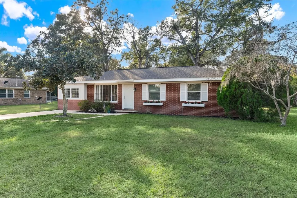 500 College Avenue Fruitland Park FL 34731