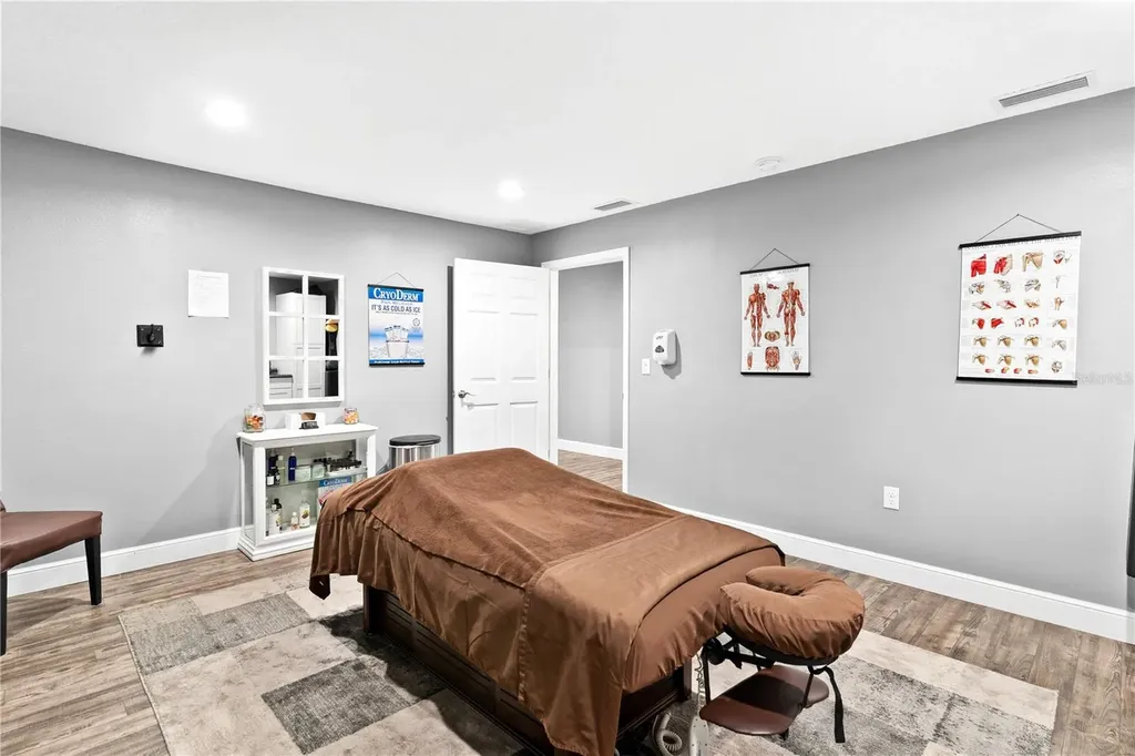 32347 County Road 473 Leesburg FL 34788