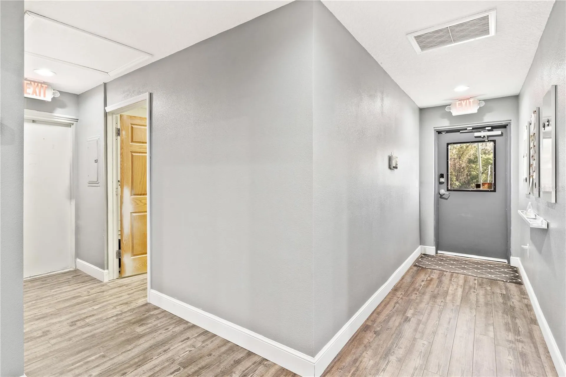 32347 County Road 473 Leesburg FL 34788