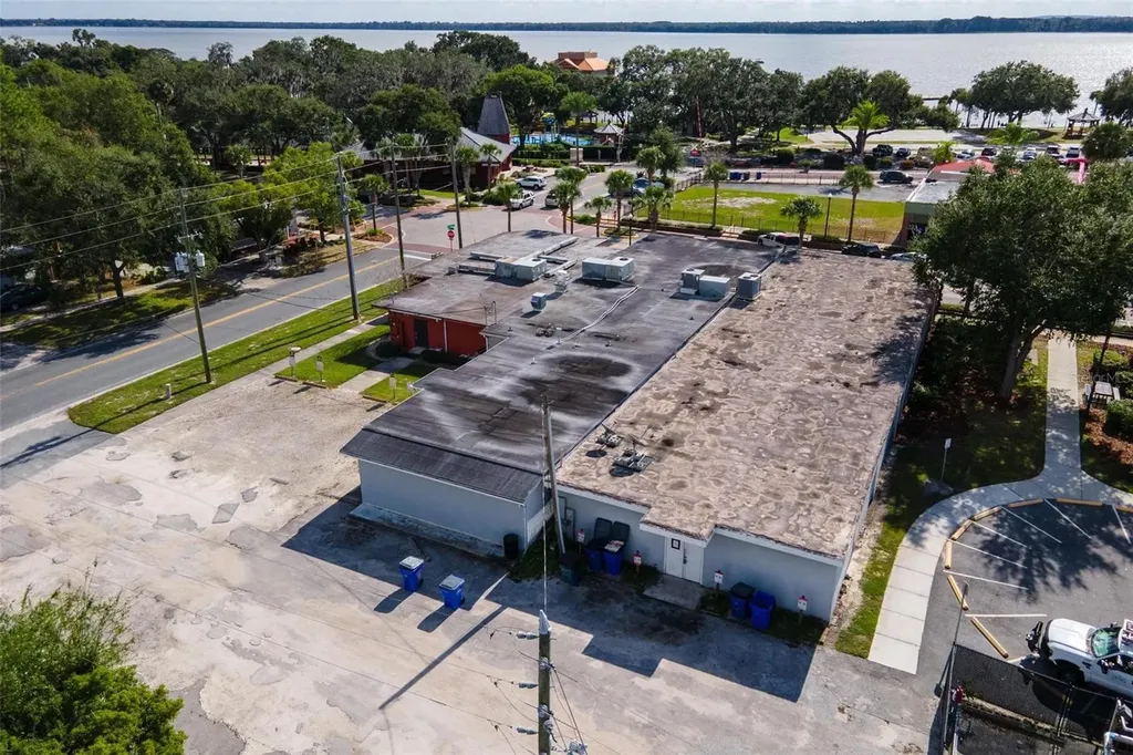 227 E Main Street Tavares FL 32778