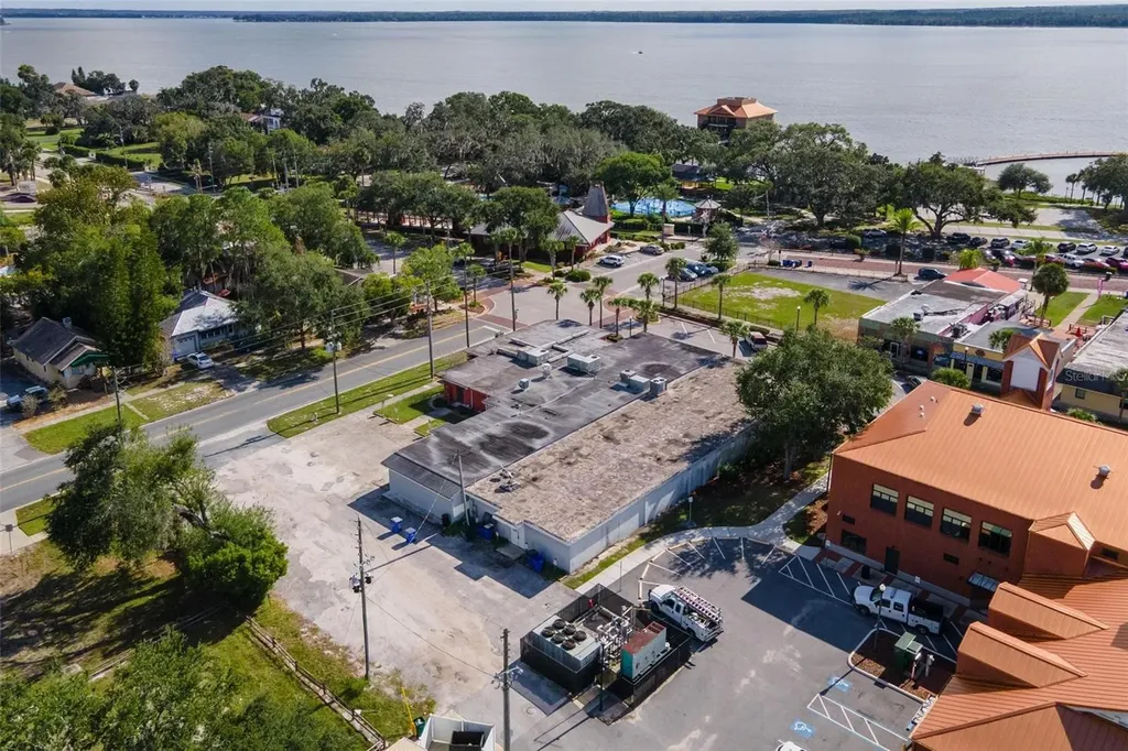 227 E Main Street Tavares FL 32778