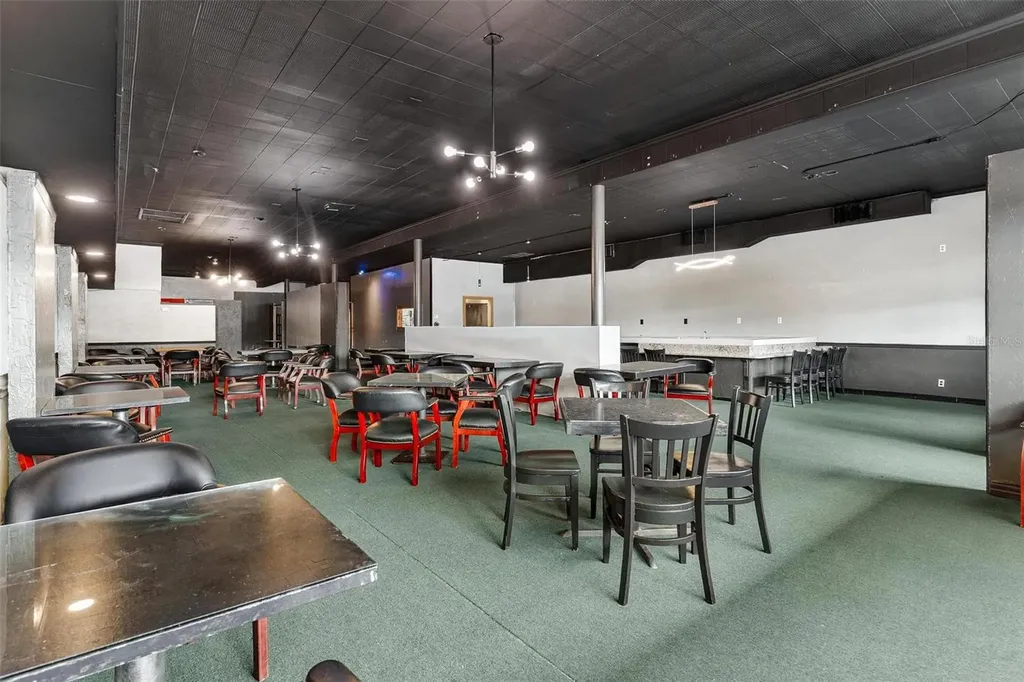 227 E Main Street Tavares FL 32778
