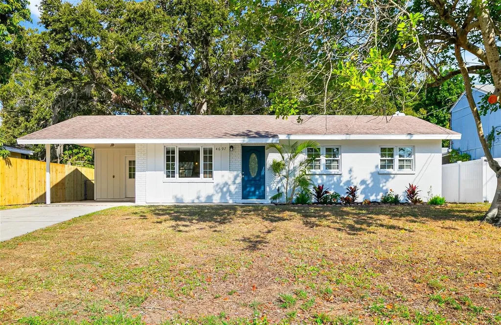 4697 Linwood Street Sarasota FL 34232