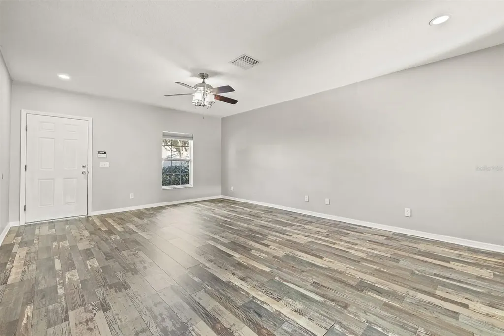 16302 Swan View Circle Odessa FL 33556