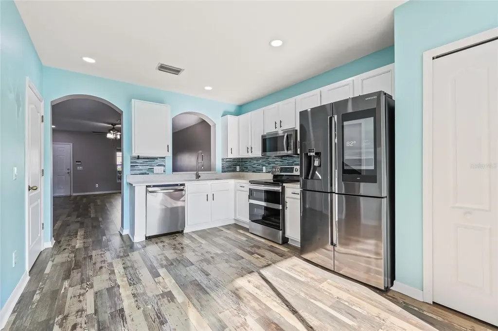 16302 Swan View Circle Odessa FL 33556
