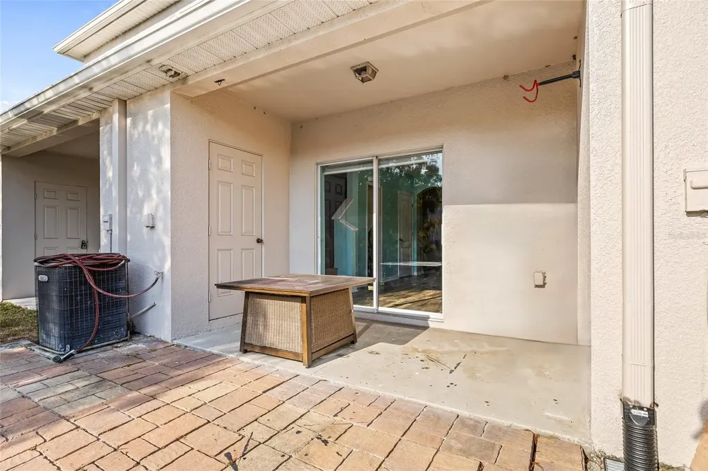 16302 Swan View Circle Odessa FL 33556