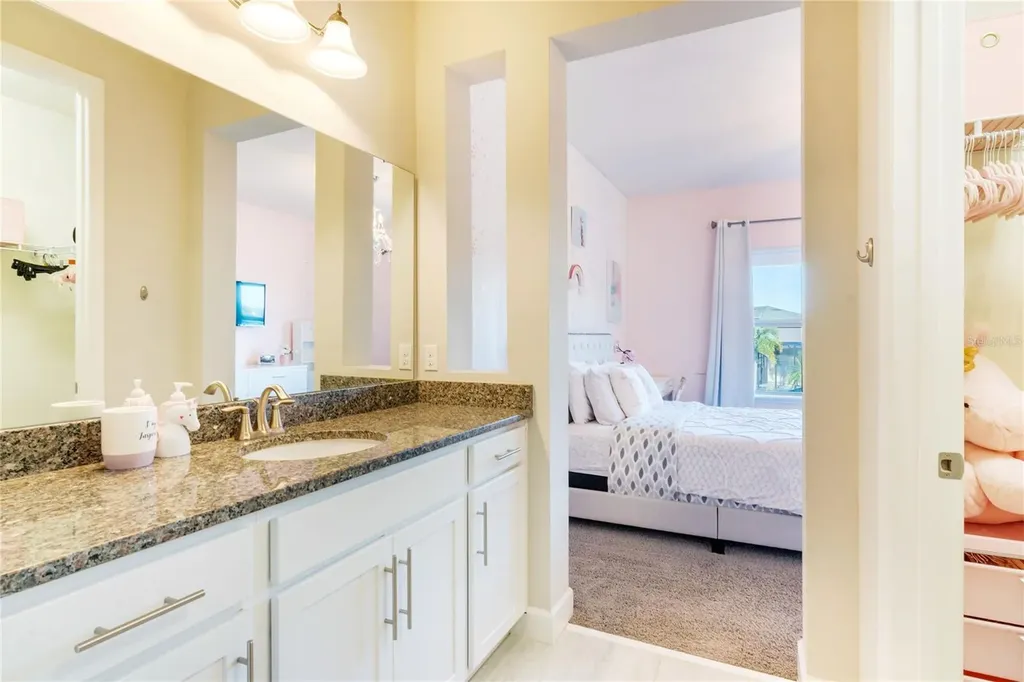 9210 Royal Estates Boulevard Orlando FL 32836