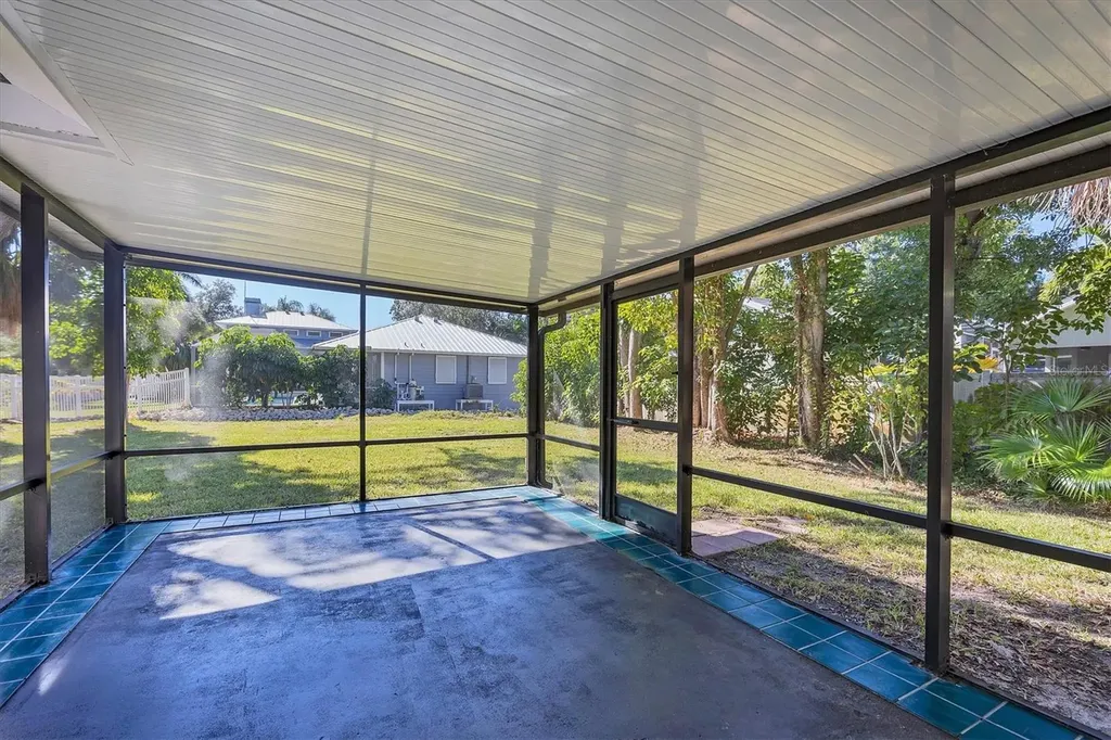1632 Worrington Street Sarasota FL 34231