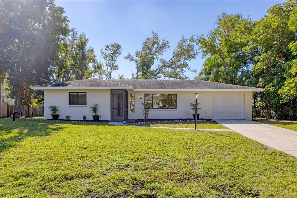1632 Worrington Street Sarasota FL 34231
