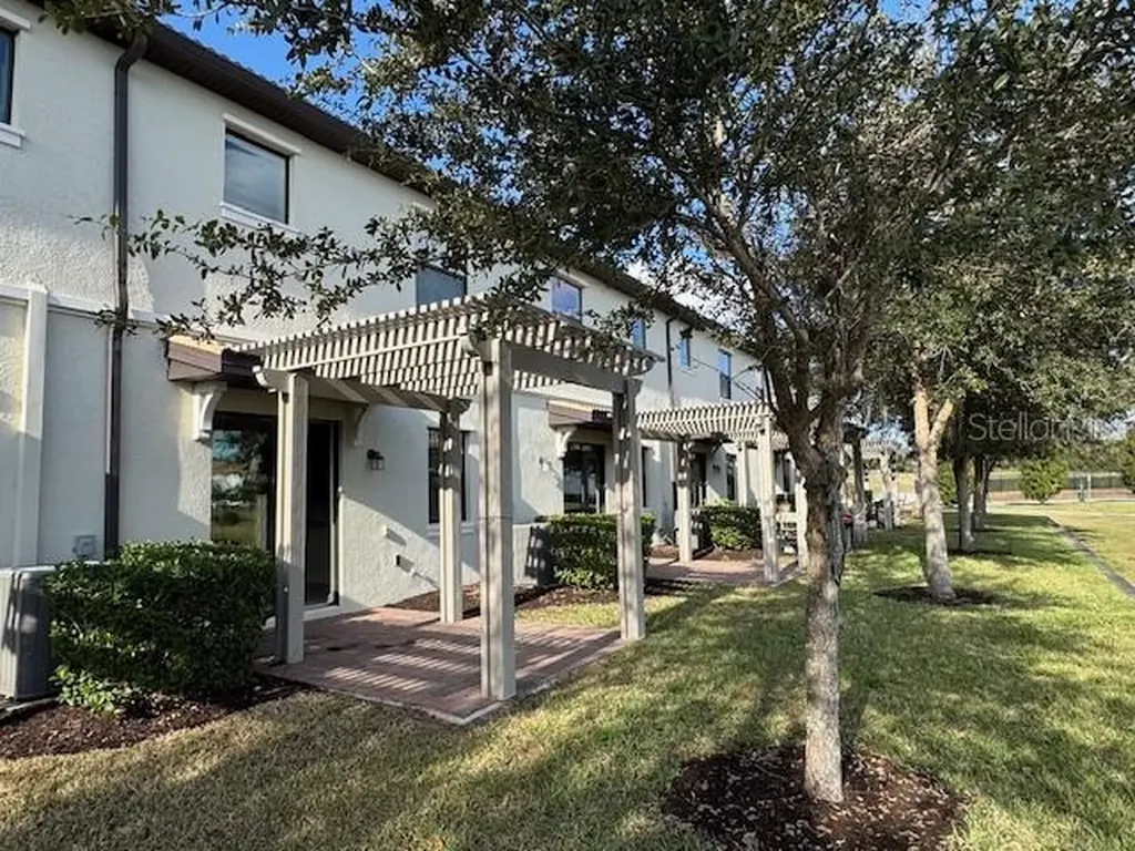 1222 Royal St George Boulevard Davenport FL 33896
