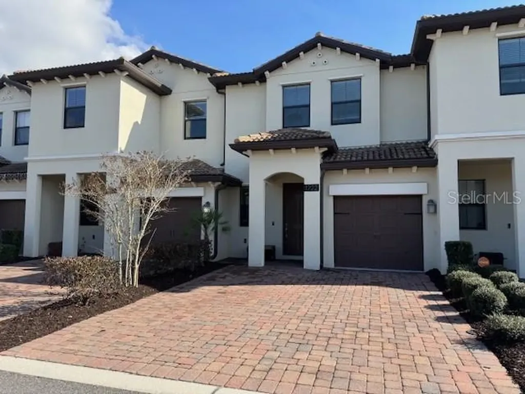 1222 Royal St George Boulevard Davenport FL 33896