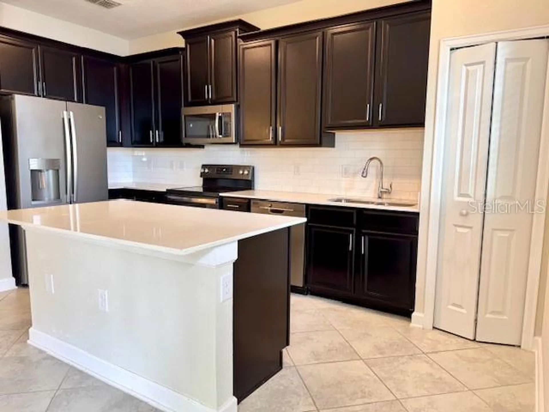 1222 Royal St George Boulevard Davenport FL 33896