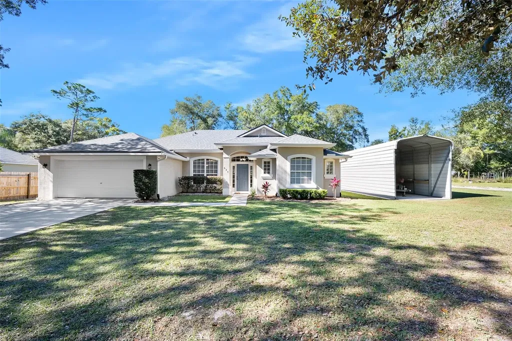 635 Deland Avenue Orange City FL 32763