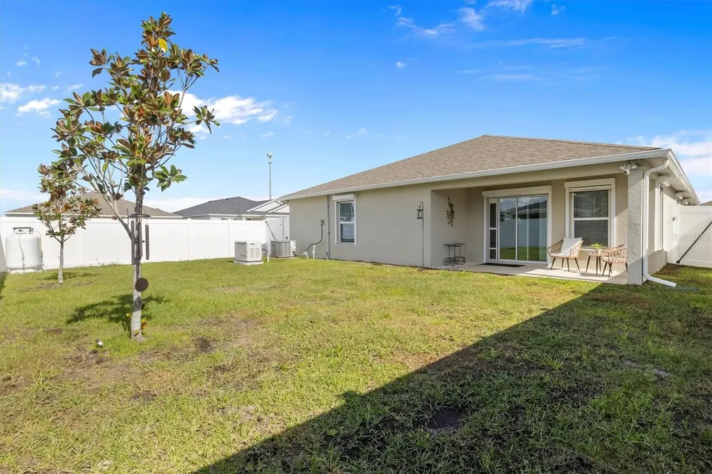 1591 Mattie Pointe Place Auburndale FL 33823
