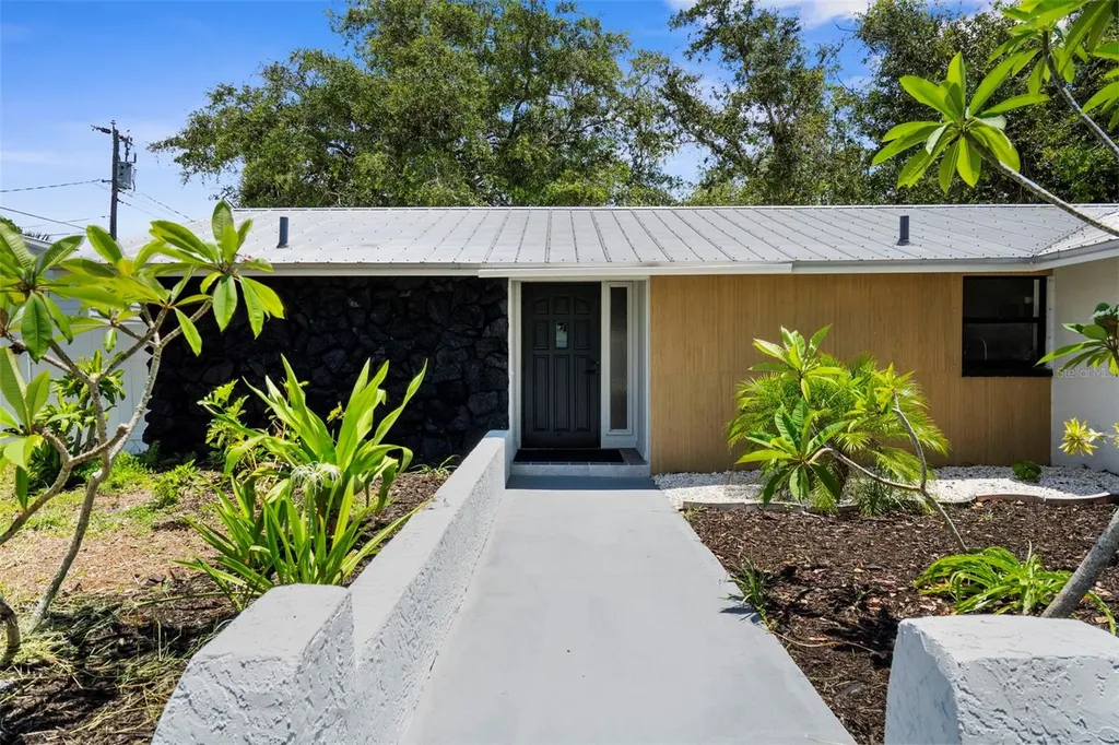2551 12th Street Englewood FL 34224