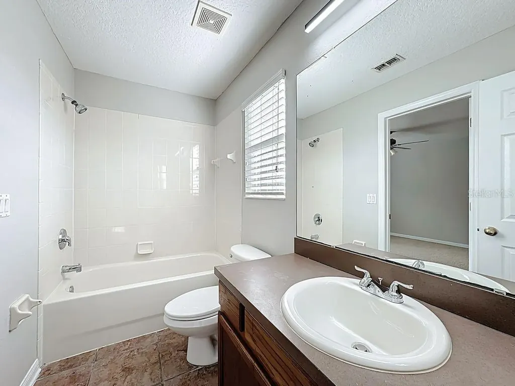 15612 Montesino Drive Orlando FL 32828