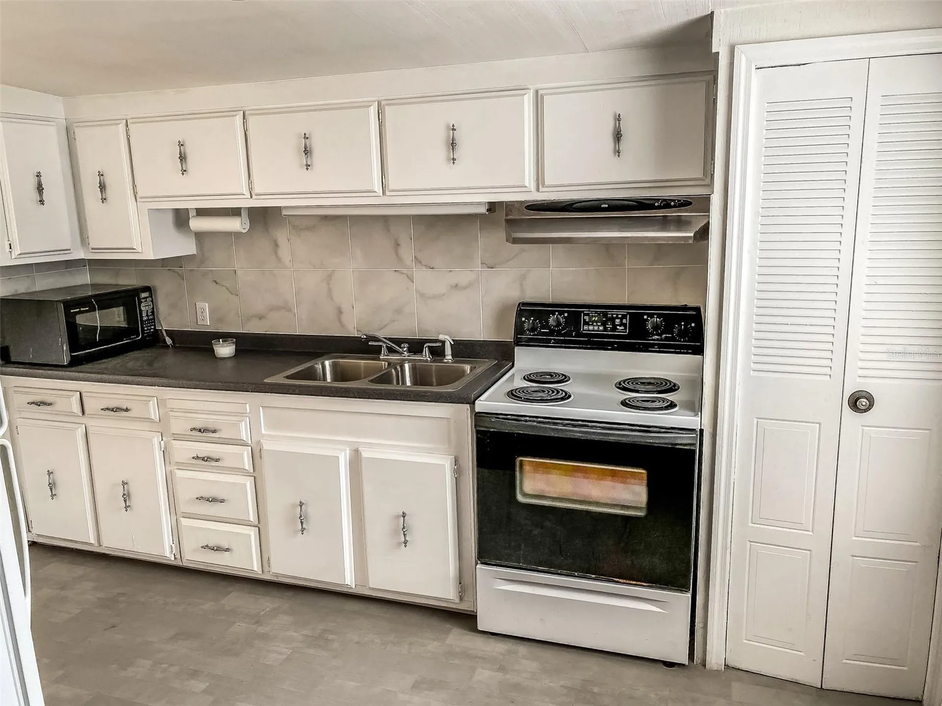 26143 Rose Lane Astatula FL 34705