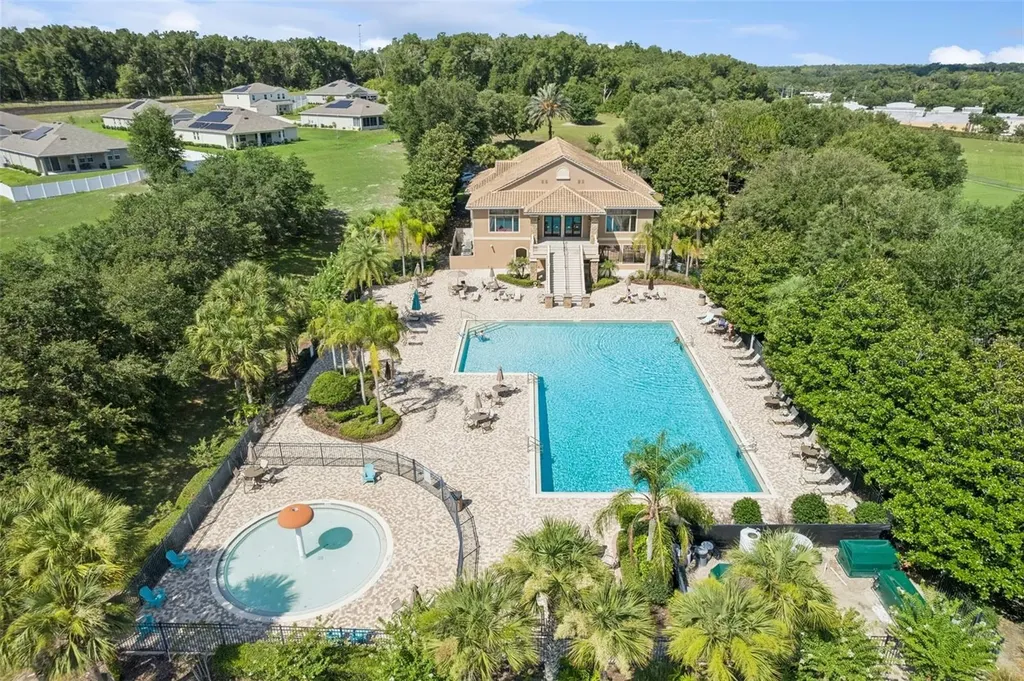 5270 Rishley Run Way Mount Dora FL 32757