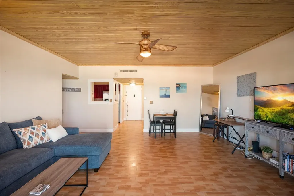 880 Mandalay Avenue Clearwater Beach FL 33767
