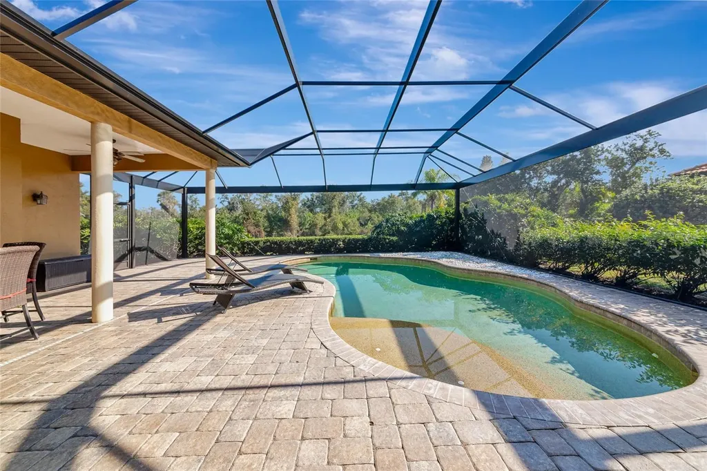 501 169th Court NE Bradenton FL 34212
