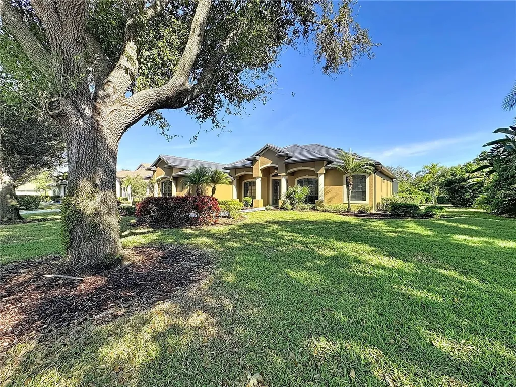 501 169th Court NE Bradenton FL 34212
