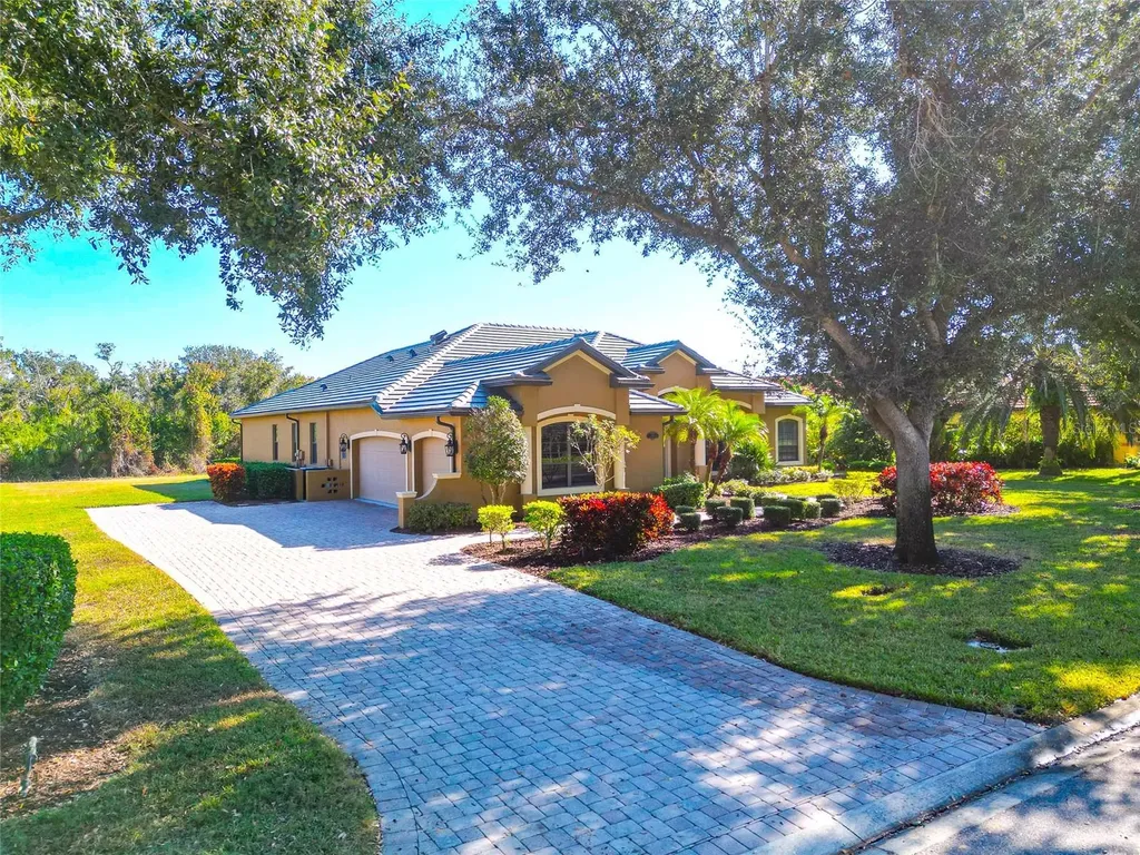 501 169th Court NE Bradenton FL 34212