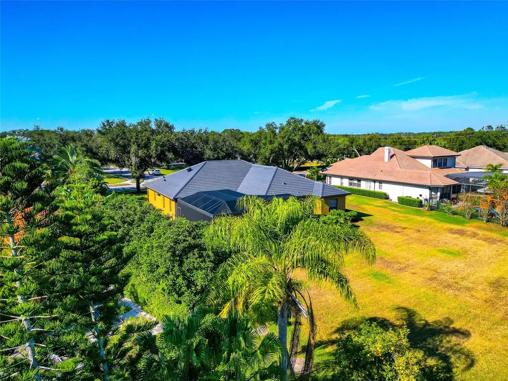 501 169th Court NE Bradenton FL 34212