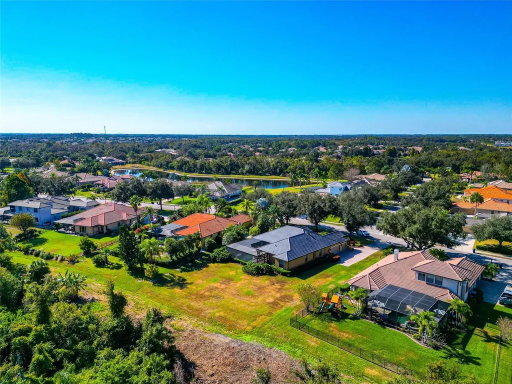 501 169th Court NE Bradenton FL 34212