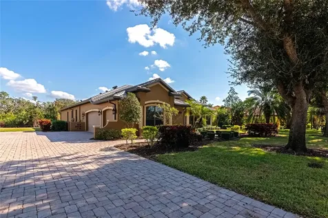 501 169th Court NE Bradenton FL 34212