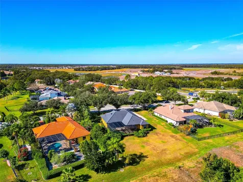 501 169th Court NE Bradenton FL 34212