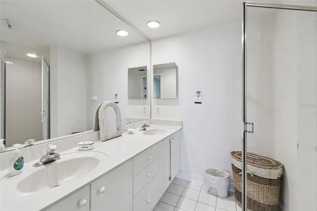 4991 Bacopa Lane S St Petersburg FL 33715