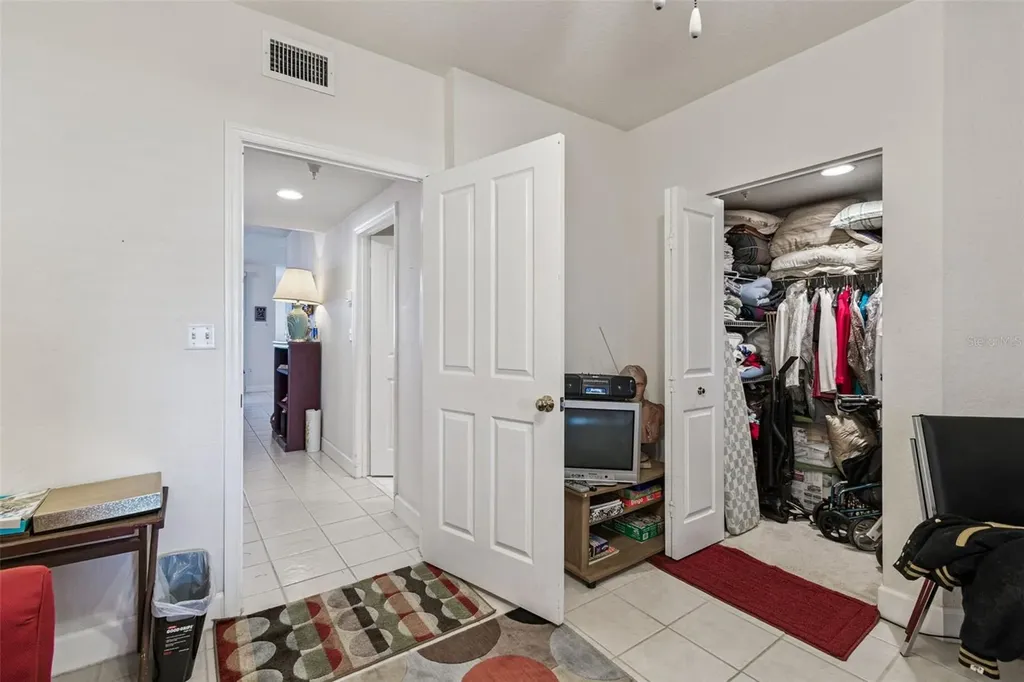 4991 Bacopa Lane S St Petersburg FL 33715