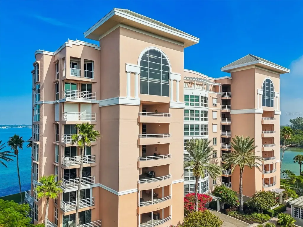 4991 Bacopa Lane S St Petersburg FL 33715
