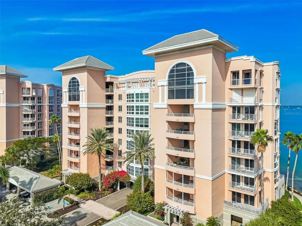 4991 Bacopa Lane S St Petersburg FL 33715