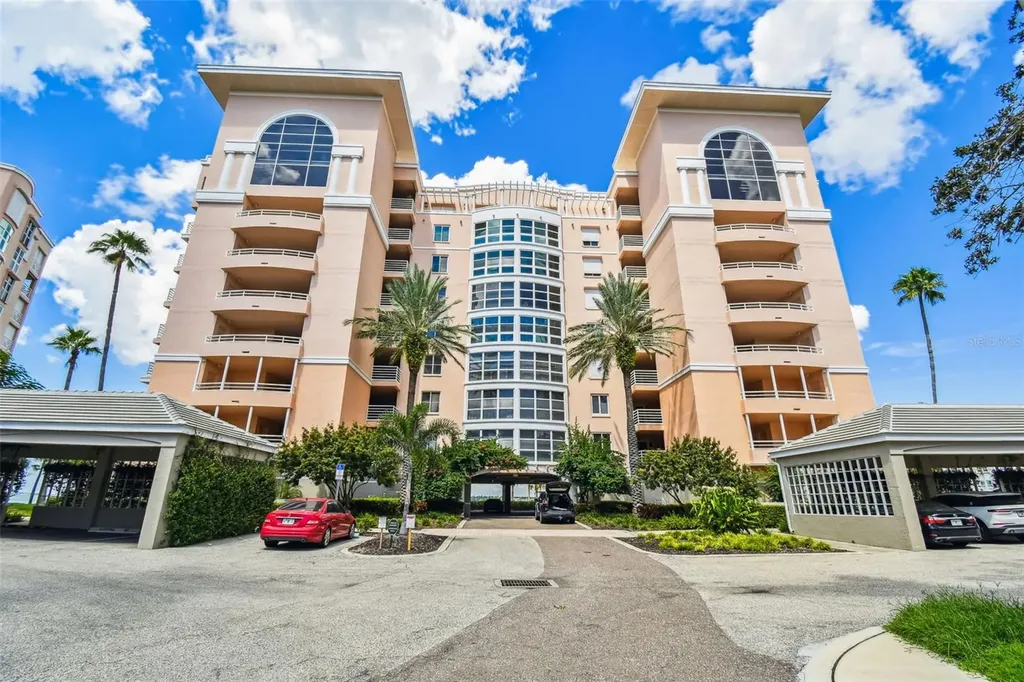 4991 Bacopa Lane S St Petersburg FL 33715
