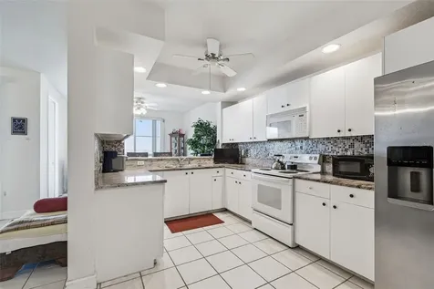4991 Bacopa Lane S St Petersburg FL 33715