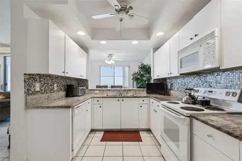 4991 Bacopa Lane S St Petersburg FL 33715