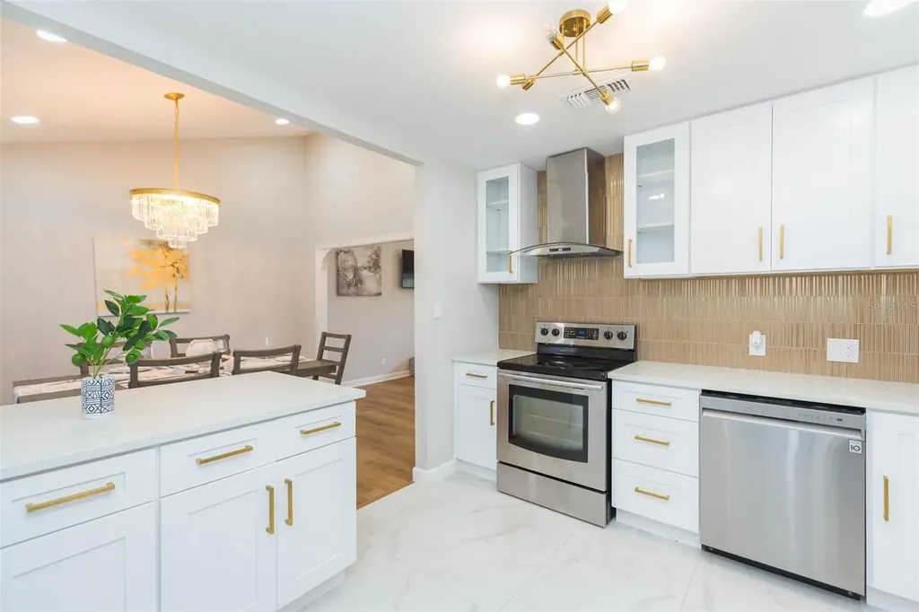 118 2nd Street NW Ruskin FL 33570