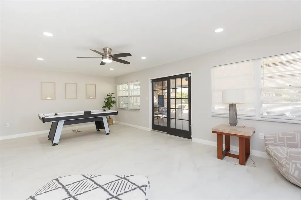118 2nd Street NW Ruskin FL 33570
