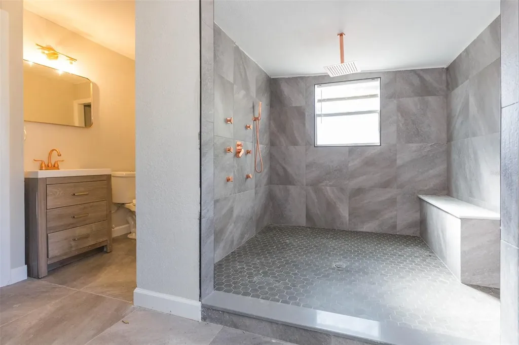 118 2nd Street NW Ruskin FL 33570