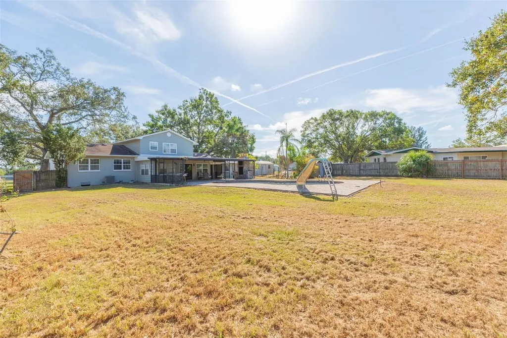 118 2nd Street NW Ruskin FL 33570