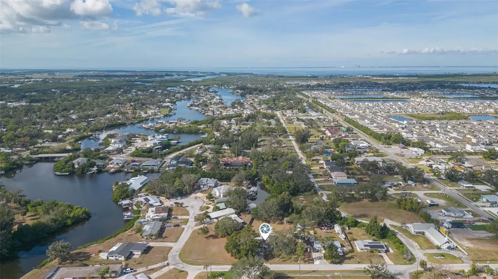 118 2nd Street NW Ruskin FL 33570