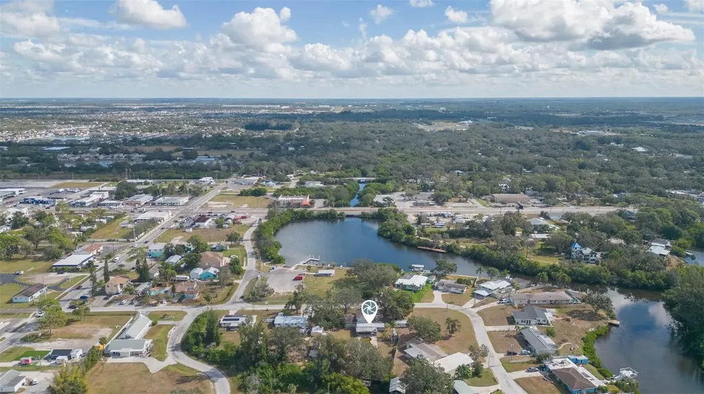 118 2nd Street NW Ruskin FL 33570