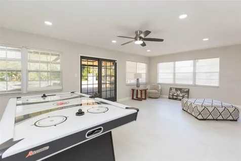 118 2nd Street NW Ruskin FL 33570