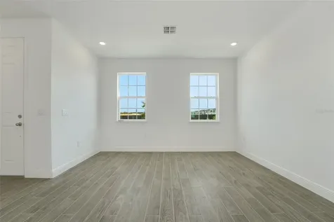 5025 Flameleaf Street Apopka FL 32712