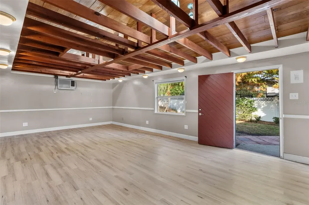 1619 Montcalm Street Orlando FL 32806
