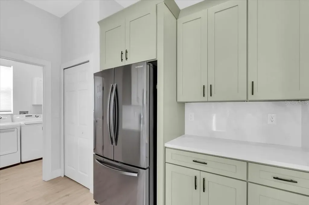 312 Londonderry Drive Sarasota FL 34240