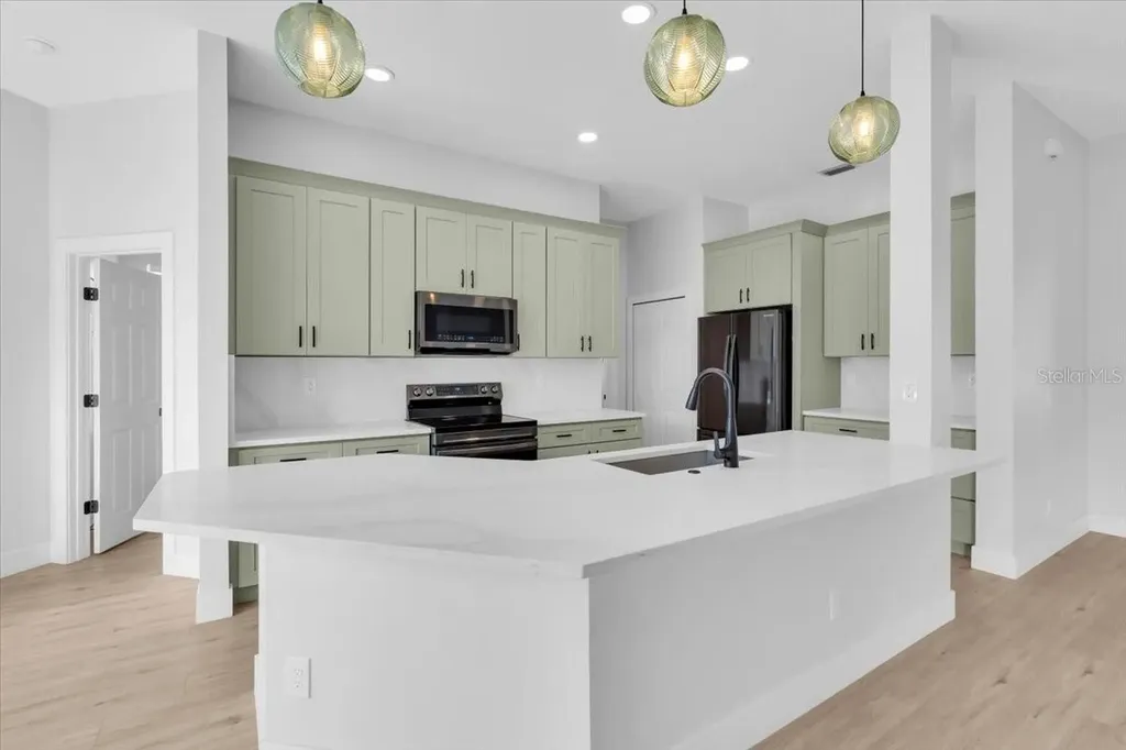 312 Londonderry Drive Sarasota FL 34240